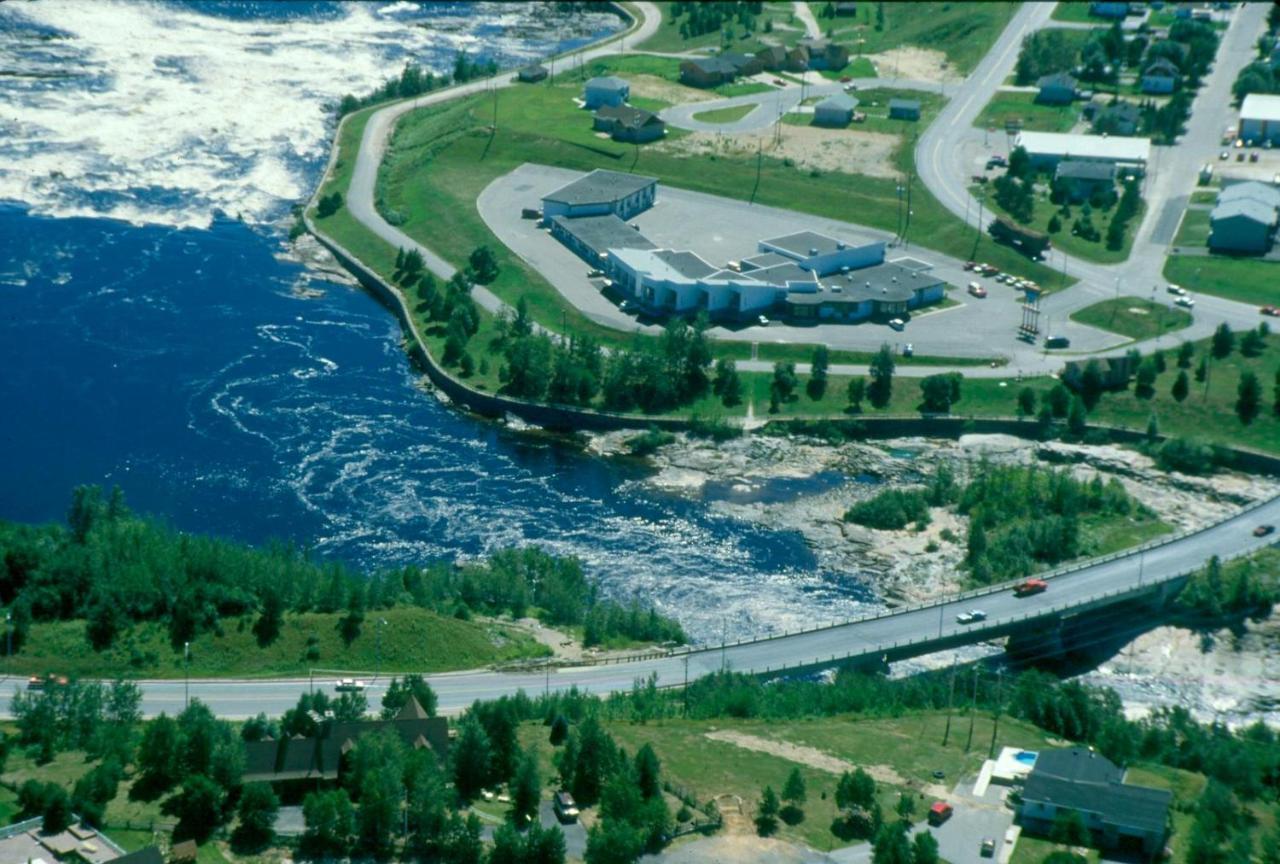 Chute Des Peres Hotel Dolbeau-Mistassini